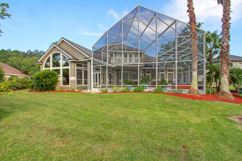 7949 Mc Laurin Rd N, Jacksonville, FL 32256