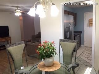 7954 Lavender Ln, Jacksonville, FL 32244