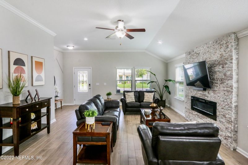 796 Shetland Dr, St Johns, FL 32259