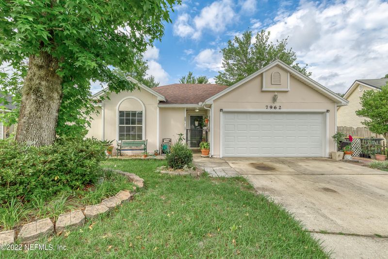 7962 Delta Post Dr, Jacksonville, FL 32244