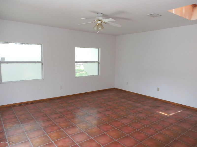 7967 Jaguar Dr, Jacksonville, FL 32244