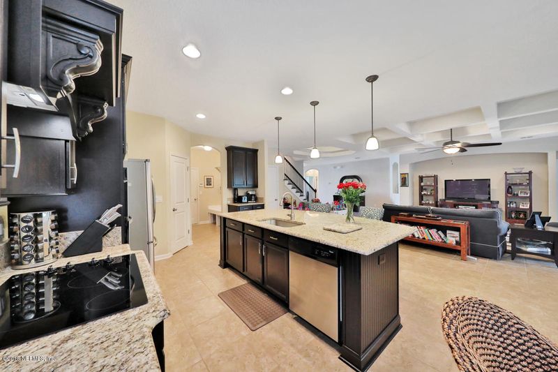79863 Plummers Creek Dr, Yulee, FL 32097