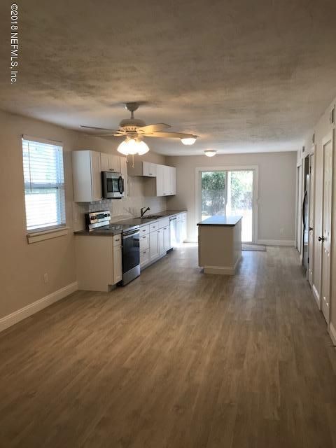 799 Main St, Atlantic Beach, FL 32233