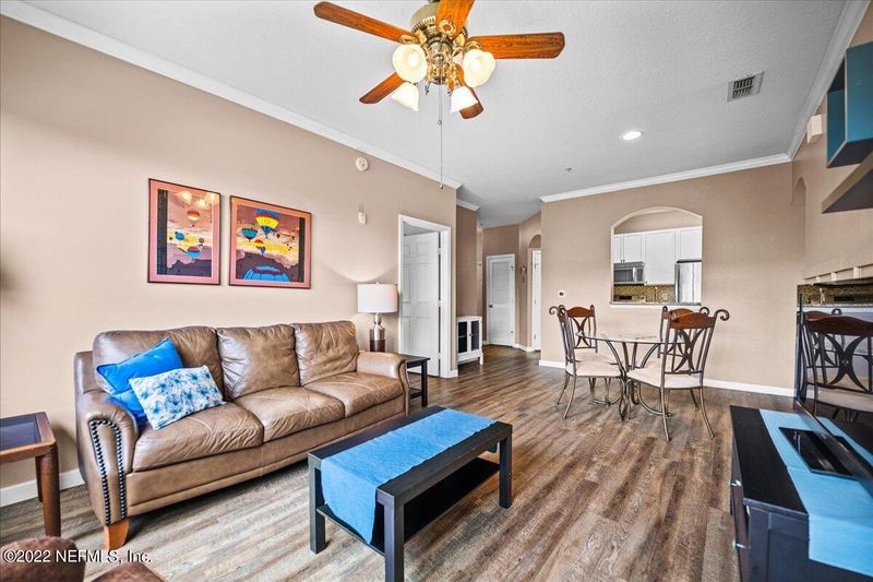 7990 Baymeadows Rd E #302, Jacksonville, FL 32256