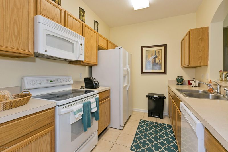 7990 E Baymeadows Rd #422, Jacksonville, FL 32256