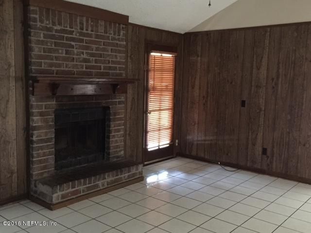 8004 Springtree Rd, Jacksonville, FL 32210