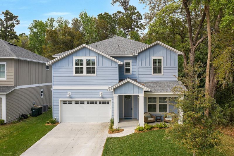 801 Paradise Ln, Atlantic Beach, FL 32233
