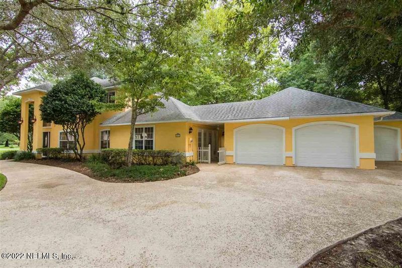 801 Wellington Ct, St Augustine, FL 32086