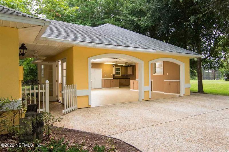 801 Wellington Ct, St Augustine, FL 32086