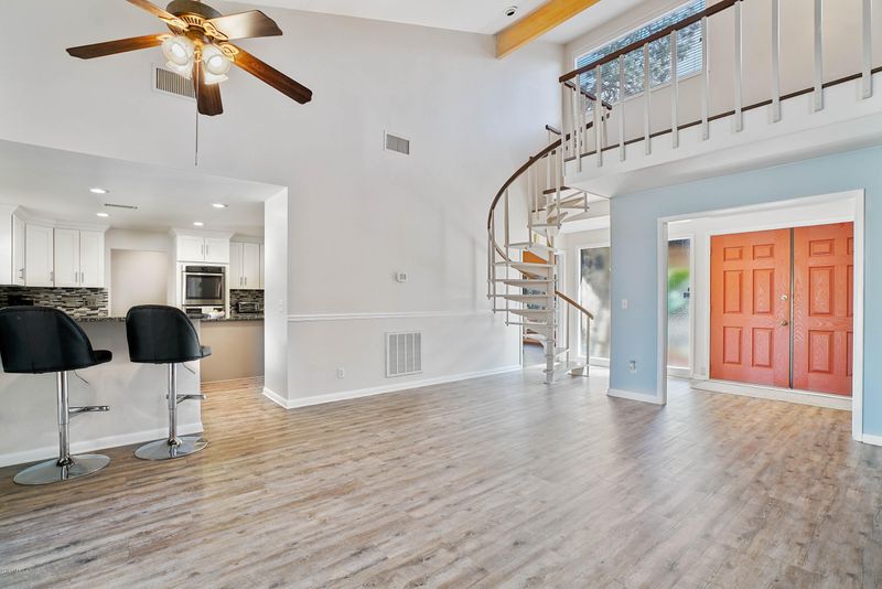 8018 Hunters Grove Rd, Jacksonville, FL 32256
