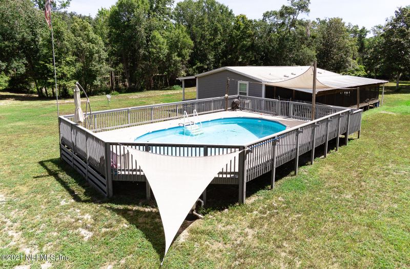 8020 Breezy Point Rd, Melrose, FL 32666