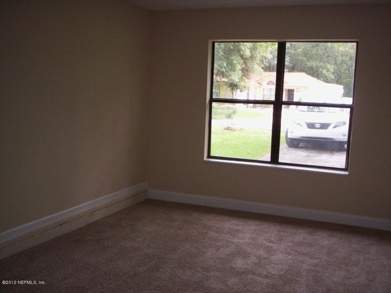8020 Ebersol Rd, Jacksonville, FL 32216