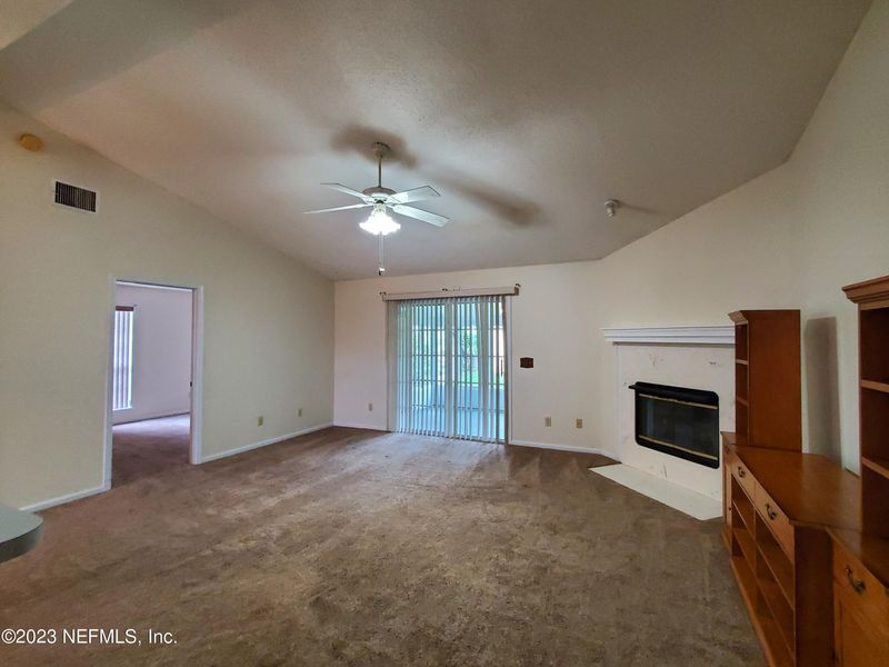 8028 Queensferry Ln, Jacksonville, FL 32244