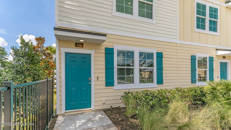 803 Gate Run Rd, Jacksonville, FL 32211