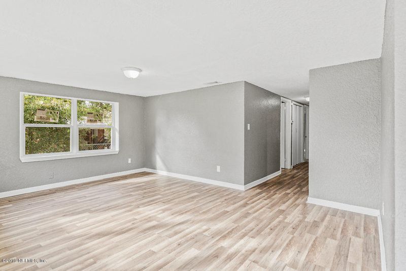 8033 India Ave, Jacksonville, FL 32211