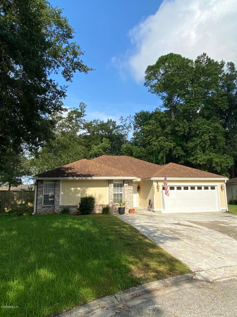 8037 Dickie Dr, Jacksonville, FL 32216