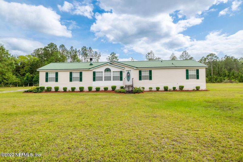 804 NE 154th Way, Starke, FL 32091