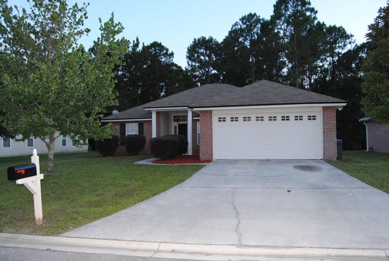 8042 Leafcrest Dr, Jacksonville, FL 32244