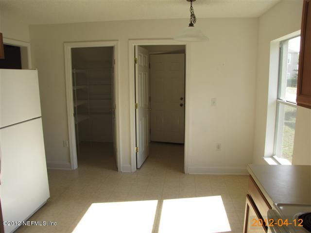 8043 Longleaf Forest Ct, Jacksonville, FL 32210