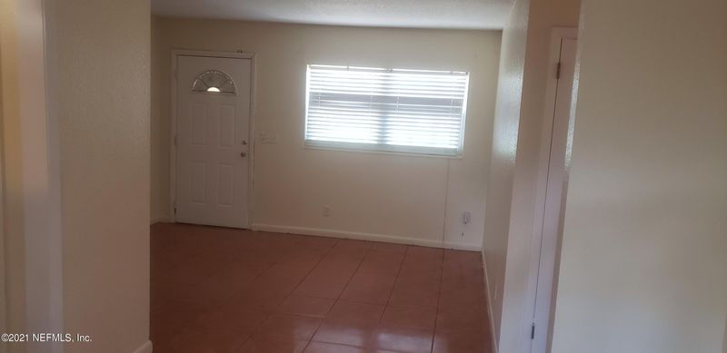 8043 Renault Dr S, Jacksonville, FL 32244