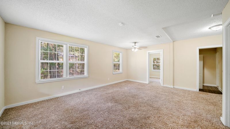 8045 Lexington Dr, Jacksonville, FL 32208