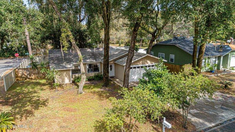 8045 Voltaire Ct, Jacksonville, FL 32277