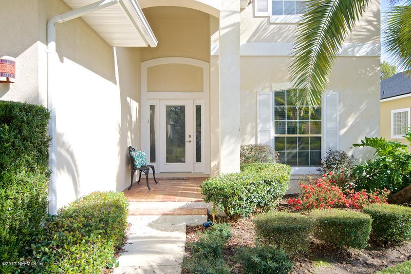 805 Bonaire Cir, Jacksonville Beach, FL 32250