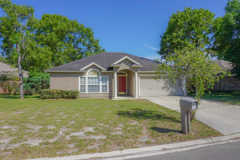 8054 Macnaughton Dr, Jacksonville, FL 32244