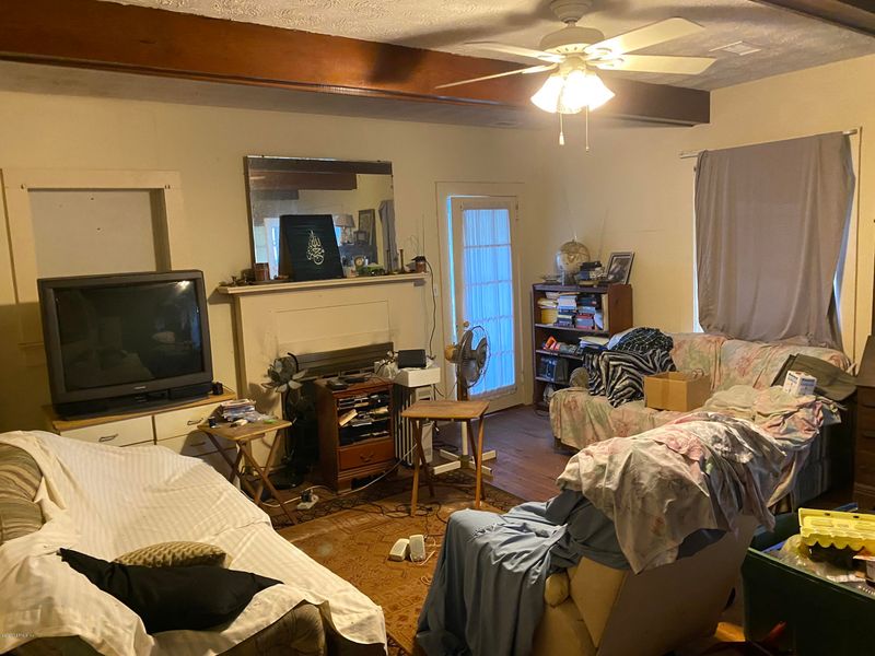 8056 Hogan Rd, Jacksonville, FL 32216