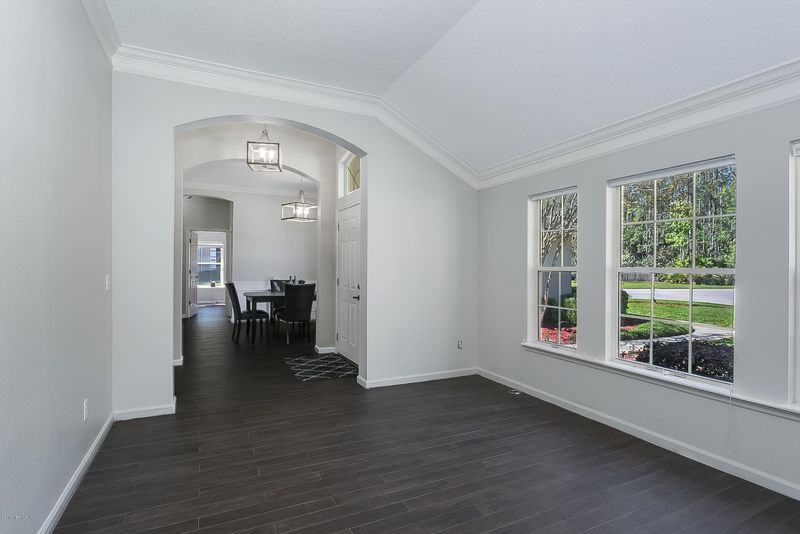 8057 Timbermill Rd, Jacksonville, FL 32256