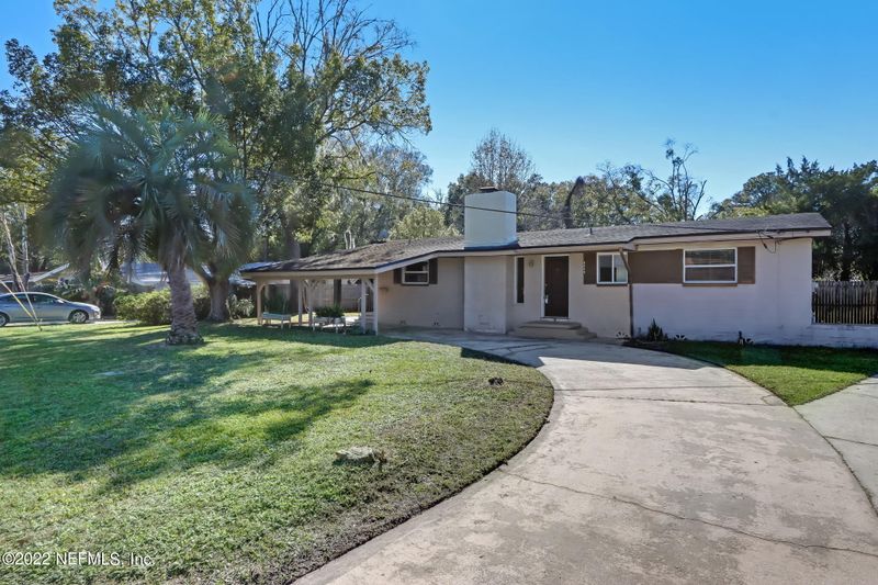 8058 Argentine Dr W, Jacksonville, FL 32217