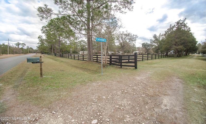 8059 Caboose Ln, Bryceville, FL 32009
