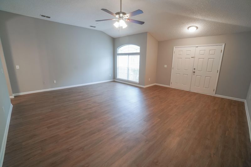 8062 Welbeck Ln, Jacksonville, FL 32244