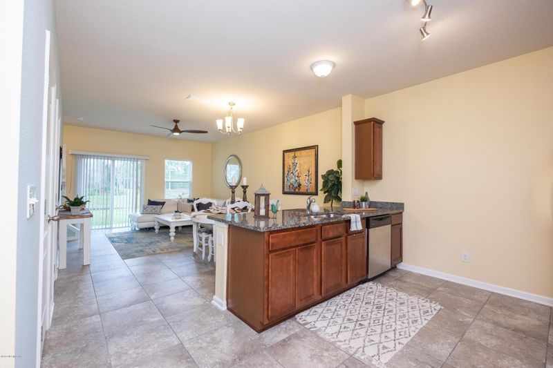 807 Servia Dr, St Johns, FL 32259