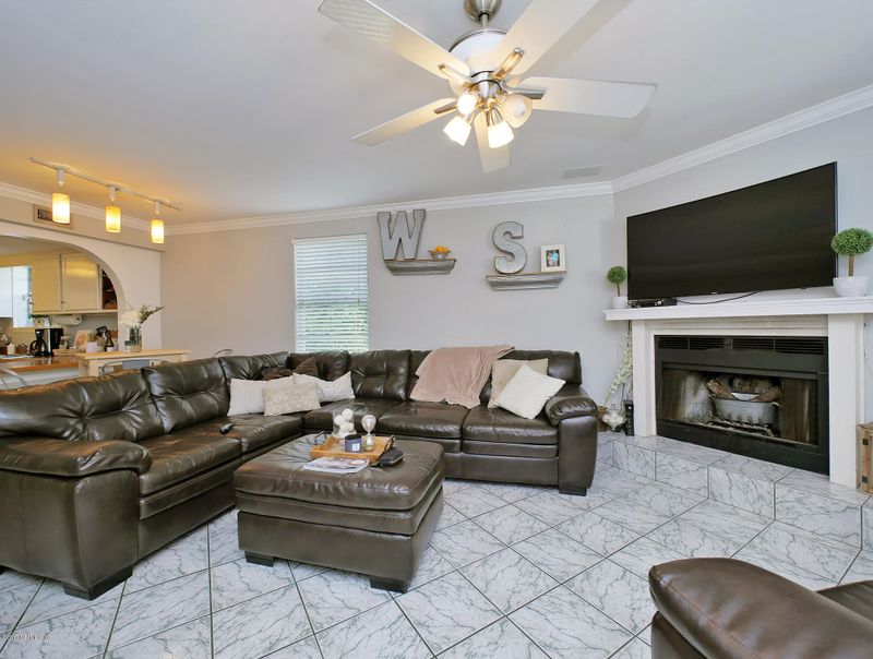 808 2nd Ave N, Jacksonville Beach, FL 32250