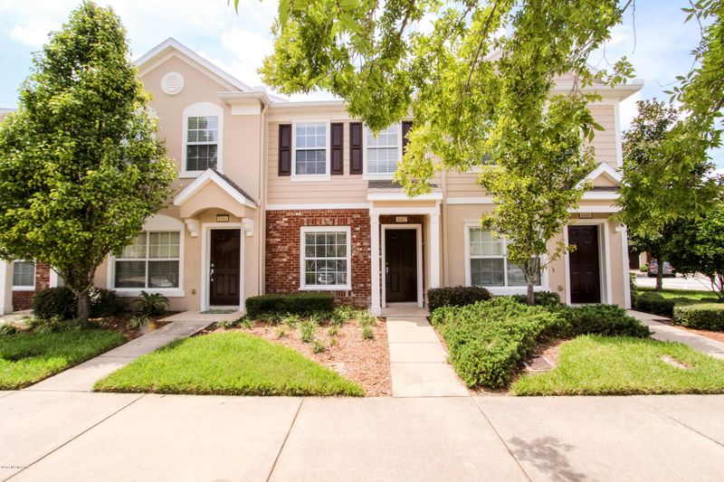 8082 Summer Bay Ct, Jacksonville, FL 32256