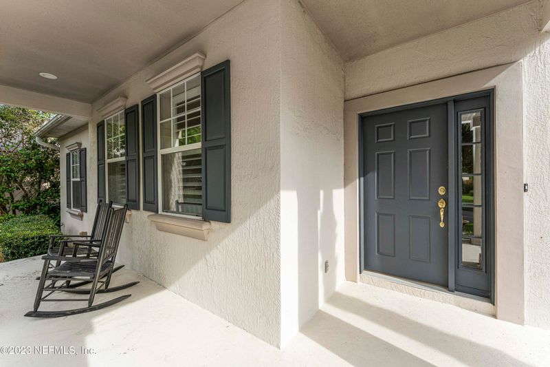 8088 Mount Ranier Dr, Jacksonville, FL 32256