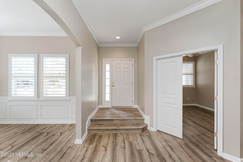 8088 Mount Ranier Dr, Jacksonville, FL 32256