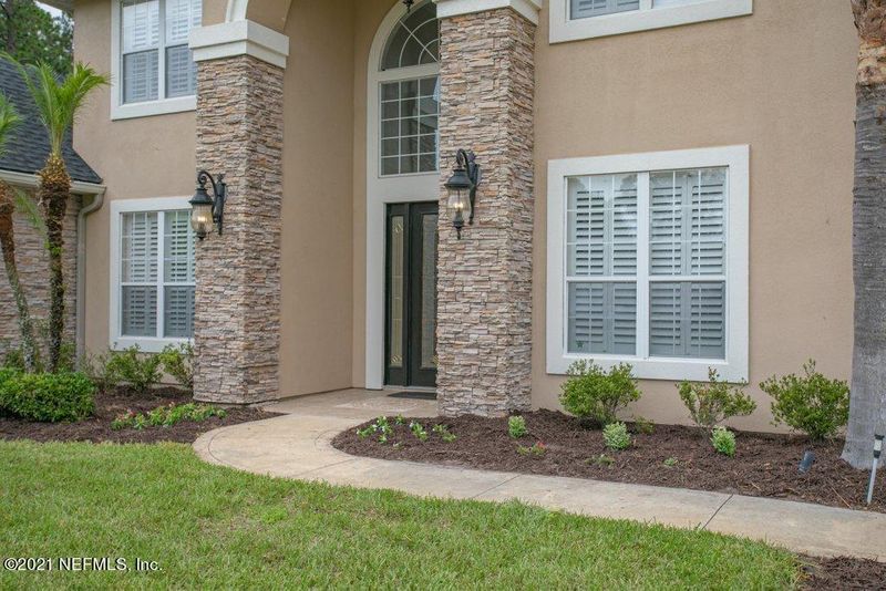 809 Copper Leaf Ct, St Johns, FL 32259