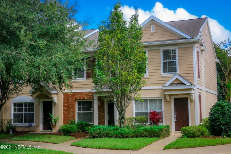 8095 Summerside Cir, Jacksonville, FL 32256