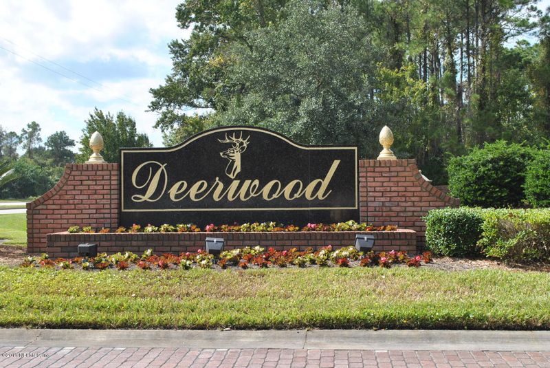 8103 Wekiva Ln, Jacksonville, FL 32256