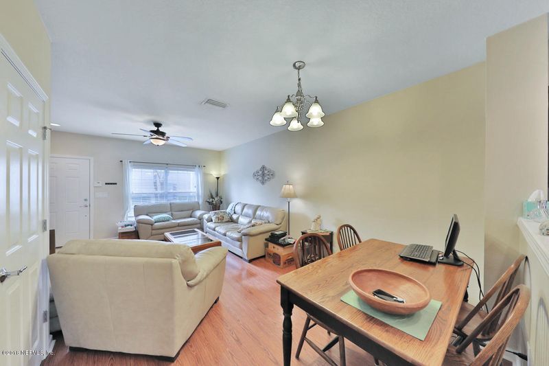 8105 Summer Gate Ct, Jacksonville, FL 32256