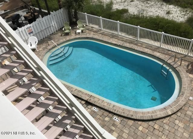 811 1st St #11, Jacksonville Beach, FL 32250