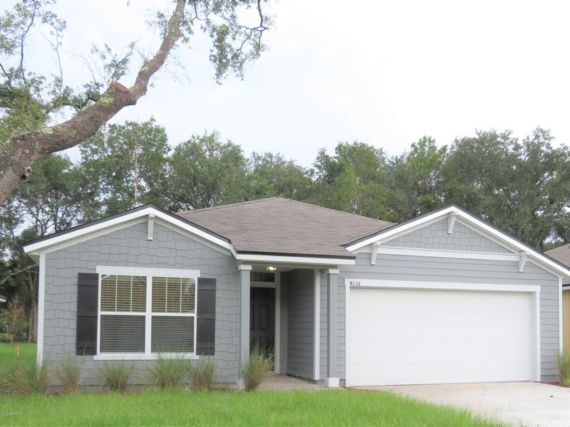 8112 Brothers Walk Ln, Jacksonville, FL 32277