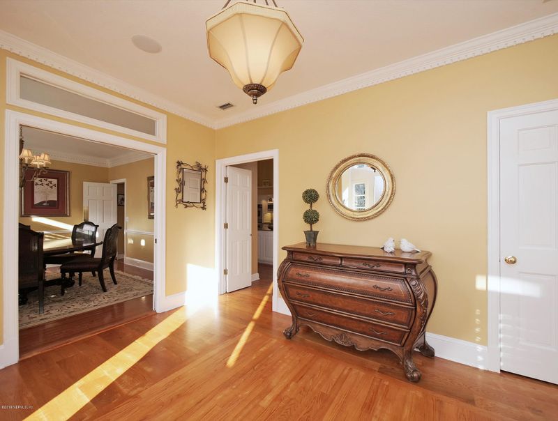 8113 Sabal Oak Ln, Jacksonville, FL 32256