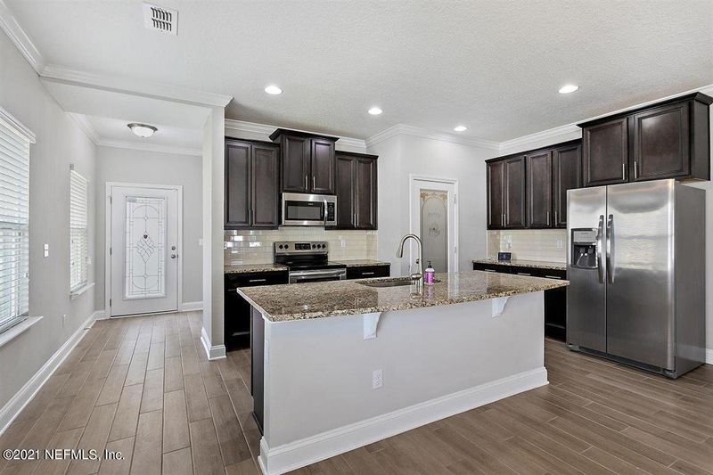 8116 Dancing Fox St, Jacksonville, FL 32222