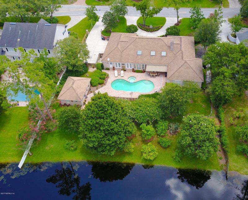 8116 Middle Fork Ln, Jacksonville, FL 32256