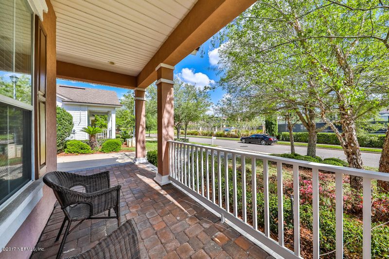 812 N End St, St Augustine, FL 32095