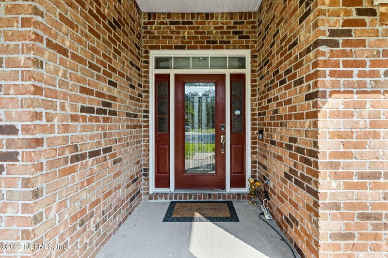 8122 Donegal Ln, Jacksonville, FL 32244