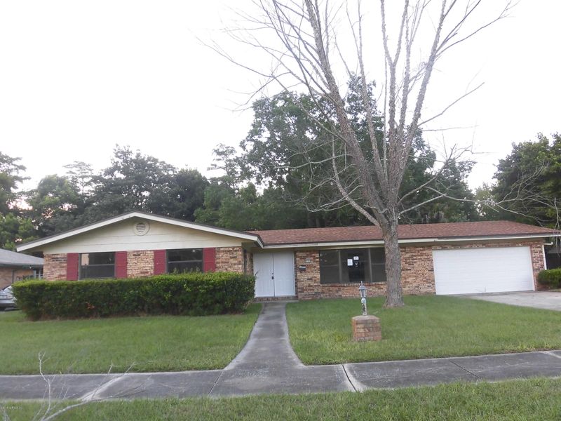 8123 Vermanth Rd, Jacksonville, FL 32211